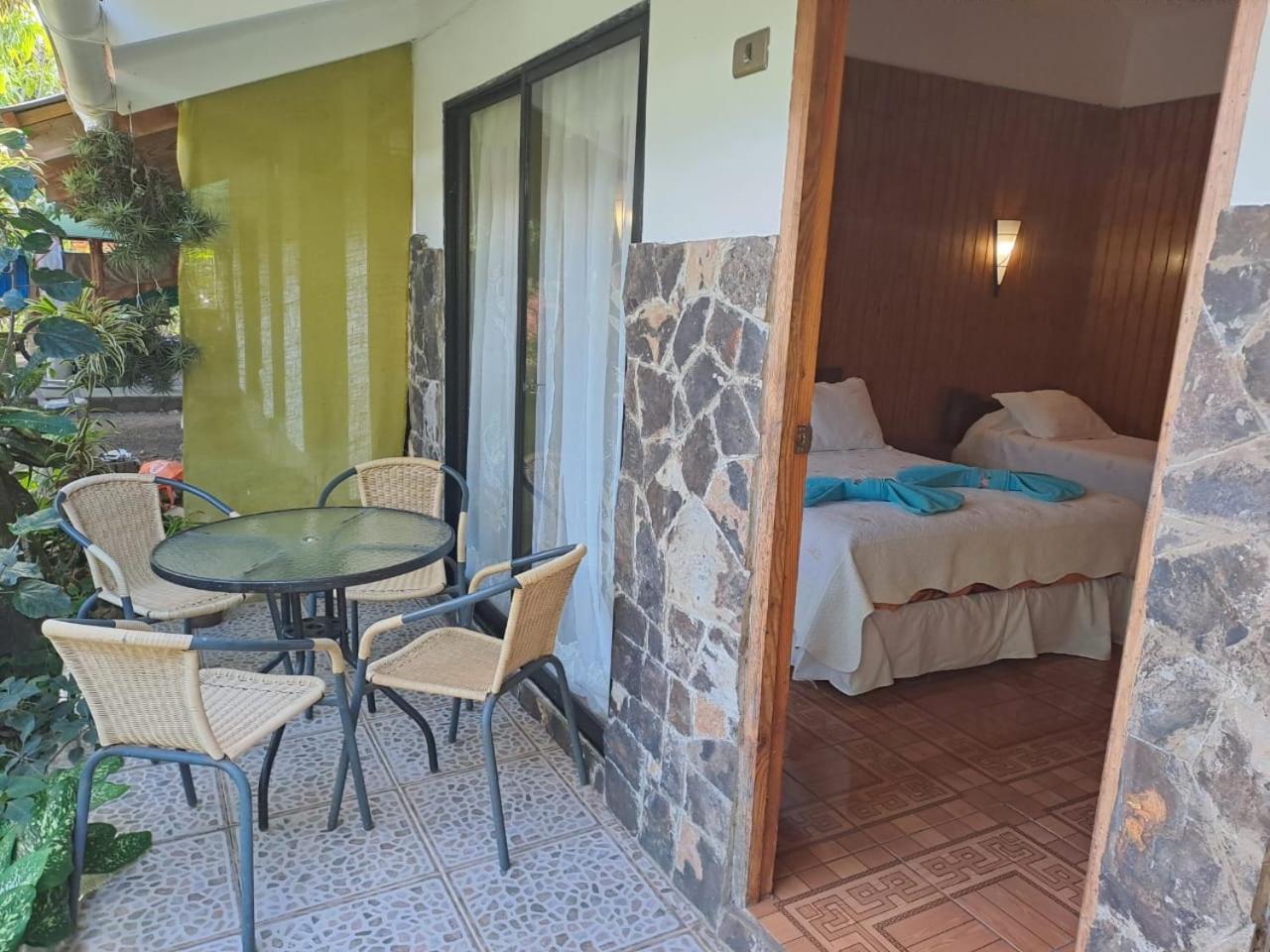 Hostal Avareipua Анґа-Роа Екстер'єр фото